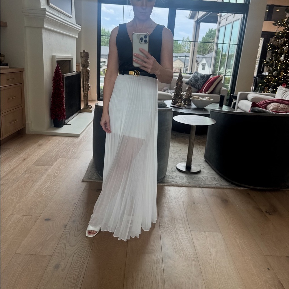 Alice + Olivia Elegant Black and White Maxi Dress